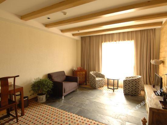 Линжи: Qizheng Padma Chumig Garden Hotel (Nyingchi)
