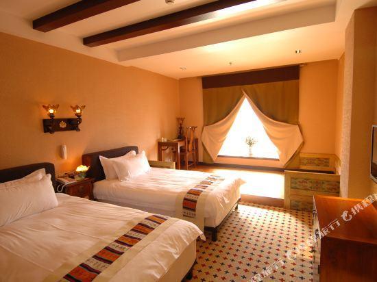 Линжи: Qizheng Padma Chumig Garden Hotel (Nyingchi)