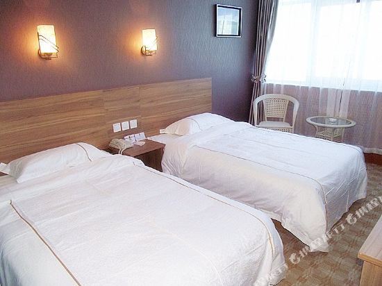 Урумчи: Urumqi Xing 8 Hotel (People's Hospital Branch)
