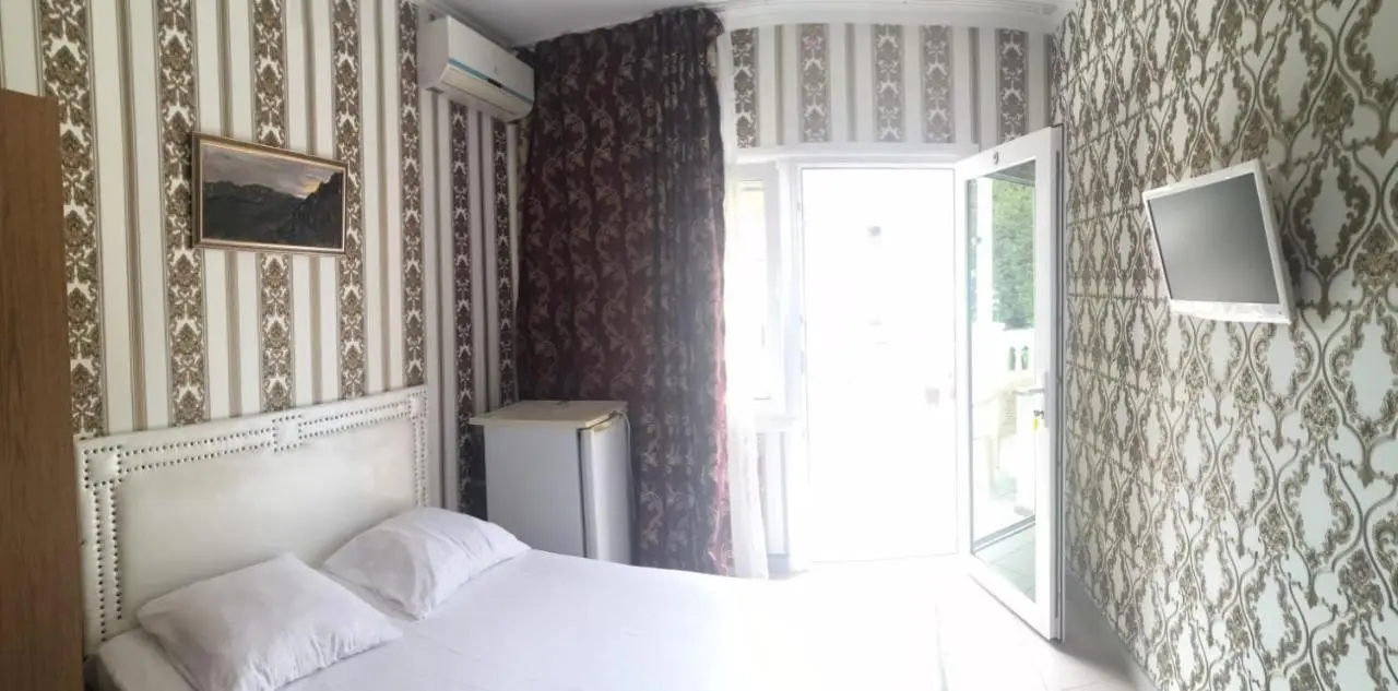 Лоо: Guest House Agava