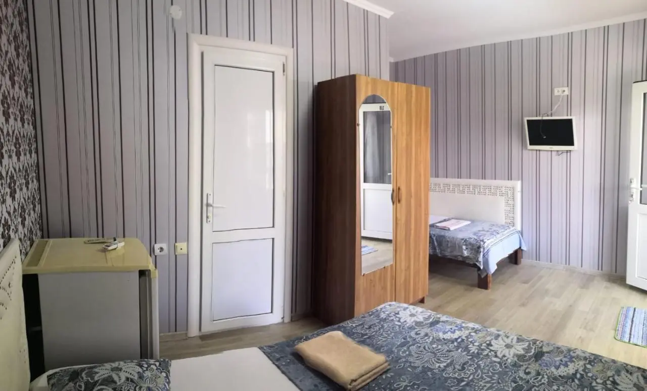 Лоо: Guest House Agava