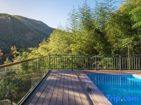 Хучжоу: Mogan Mountain Yinhua Wu Hot Spring Resort Guesthouse