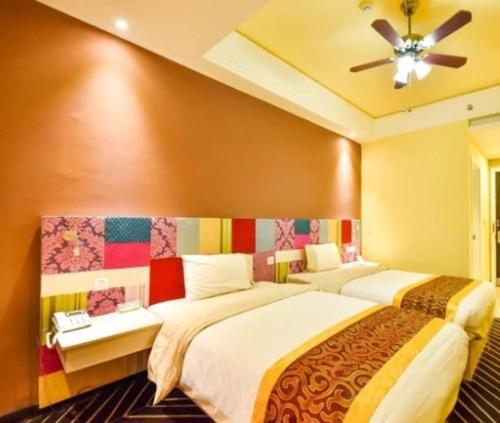 Хайкоу: Zhanghe Hotel (Haikou Xiuying Port West Bus Station)