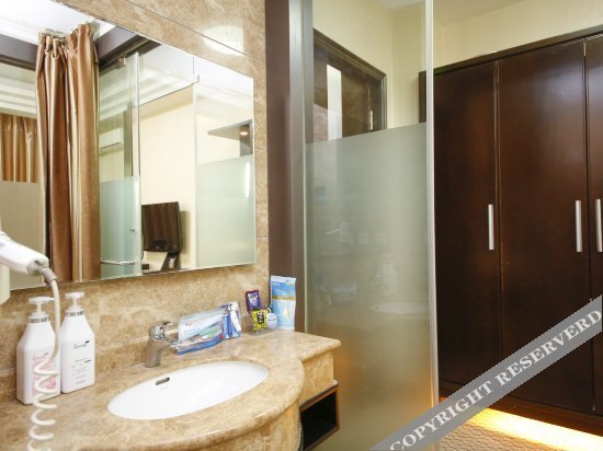 Бенкси: Xiaoshi Holiday Fashion Hotel