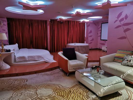 Love Boutique Theme Hotel — фото 1