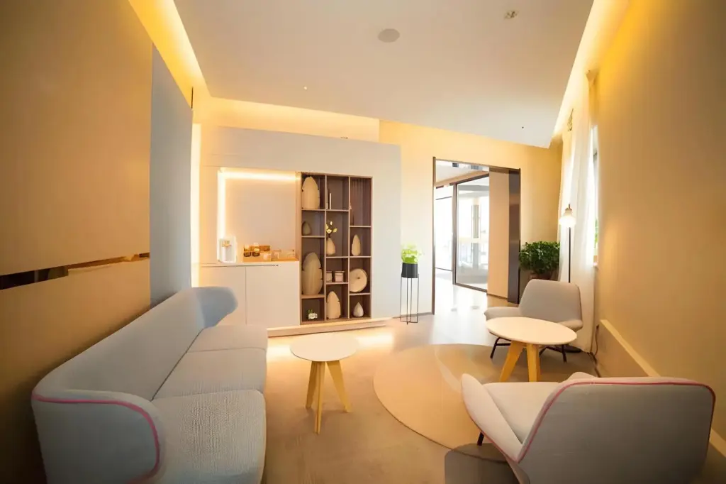 Вэйхай: Homeinn Hotel (Rongcheng Chengshan Avenue RT-Mart)