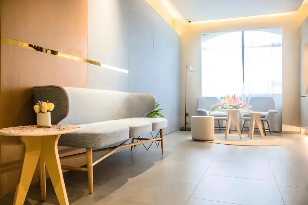Вэйхай: Homeinn Hotel (Rongcheng Chengshan Avenue RT-Mart)