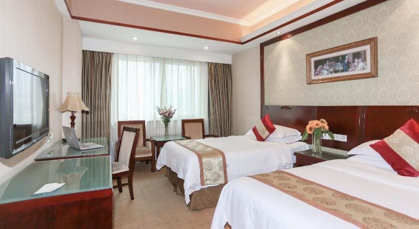 Вэйхай: Vienna International Hotel (Rongcheng High Speed ​​Railway Station)