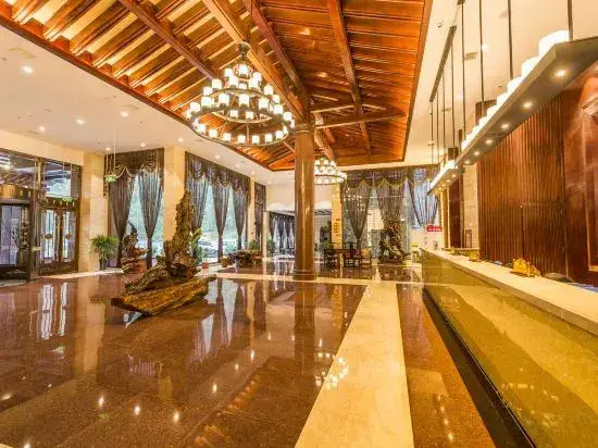Яань: Luming Hotel