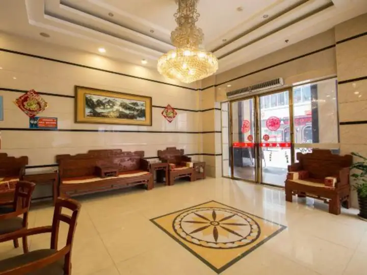 Лючжоу: Haosheng Business Hotel