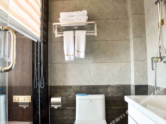 Дали: Linghai Holiday Hotel