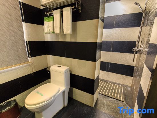 Лючжоу: Plinisi American Hotel (Lixin Road Store, Five Star Pedestrian Street, Liuzhou)