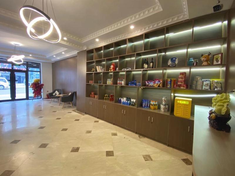 Шэньян: Shell Hotel Liaoning Shenyang Dadong District Middle Street North Railway Station