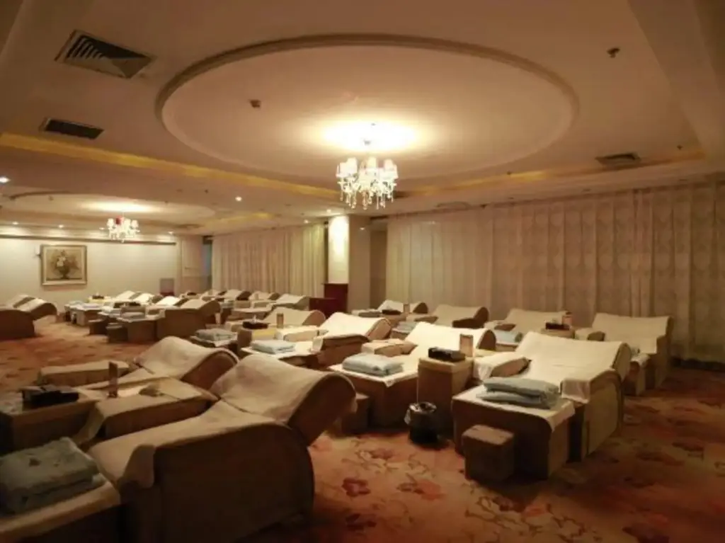 Jing Cheng Hotel — фото 1