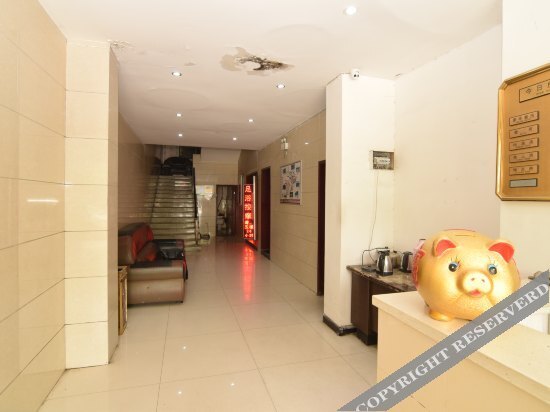 Шиянь: OYO Shiyan Xinqidian Business Hotel