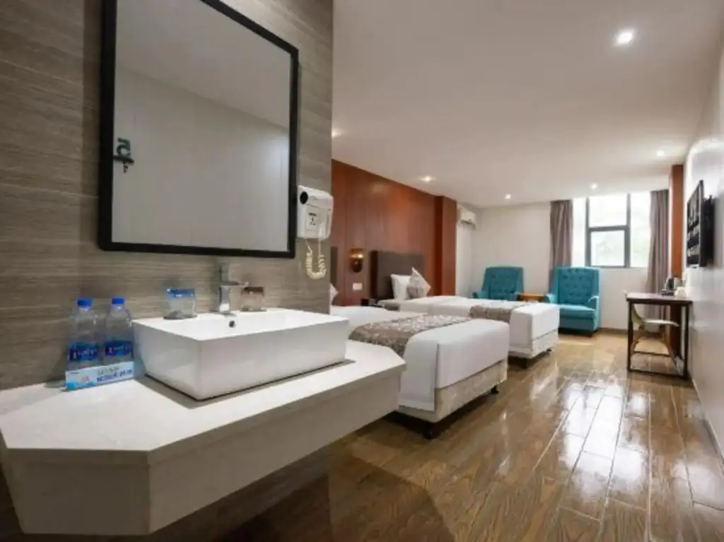 Шэньчжэнь: City Wanyi Hotel (Shenzhen East Railway Station Buji Shop)