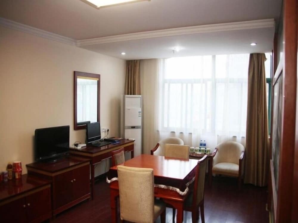 Наньтун: GreenTree Inn Nantong Gangzha District HongMing Plaza Express Hotel