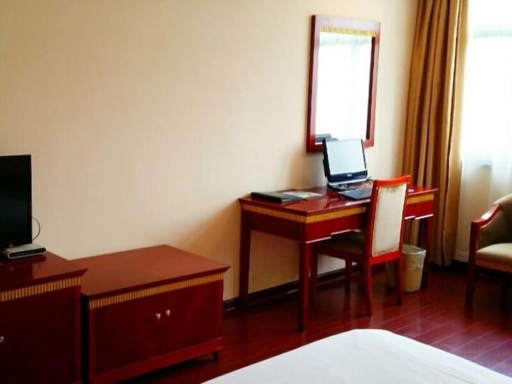 Наньтун: GreenTree Inn Nantong Gangzha District HongMing Plaza Express Hotel
