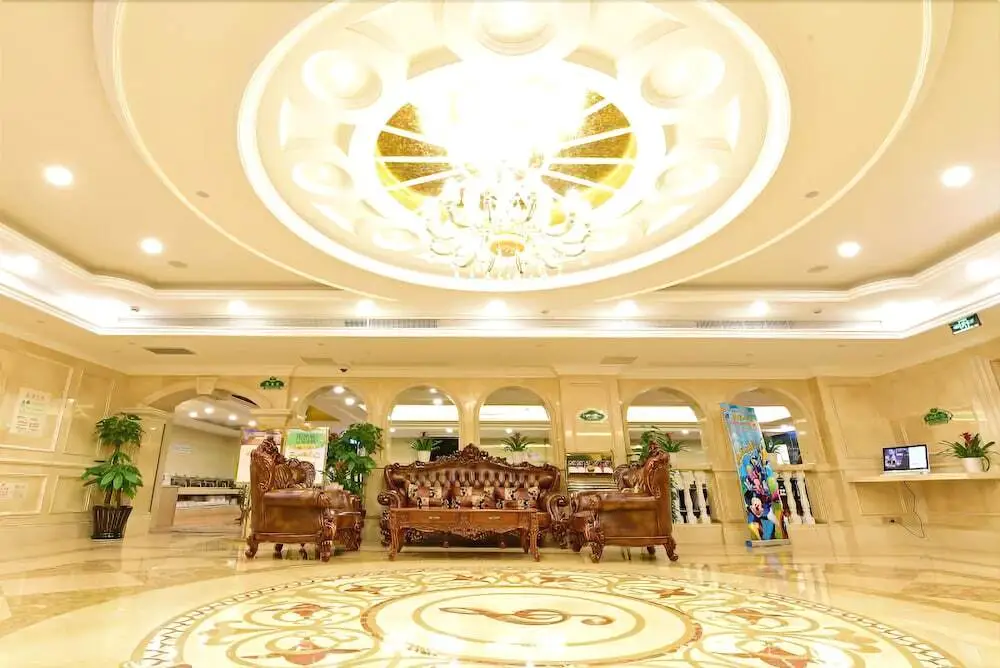 Шанхай: Vienna Hotel Shanghai PVG Heqing