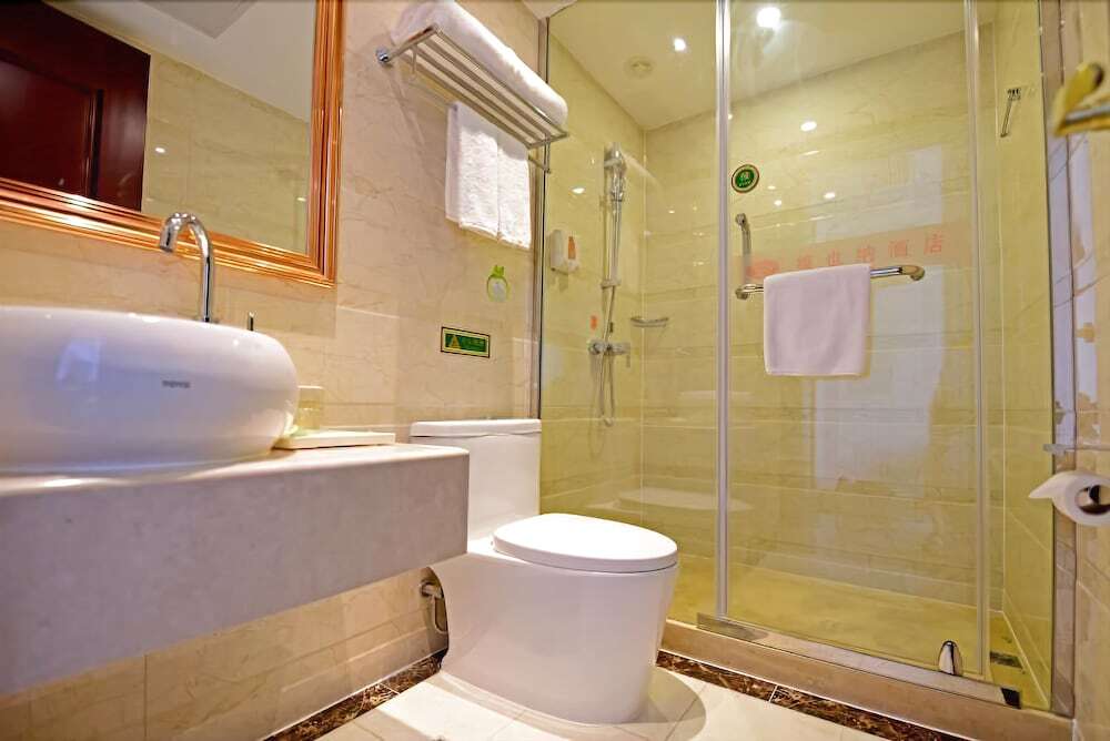 Шанхай: Vienna Hotel Shanghai PVG Heqing