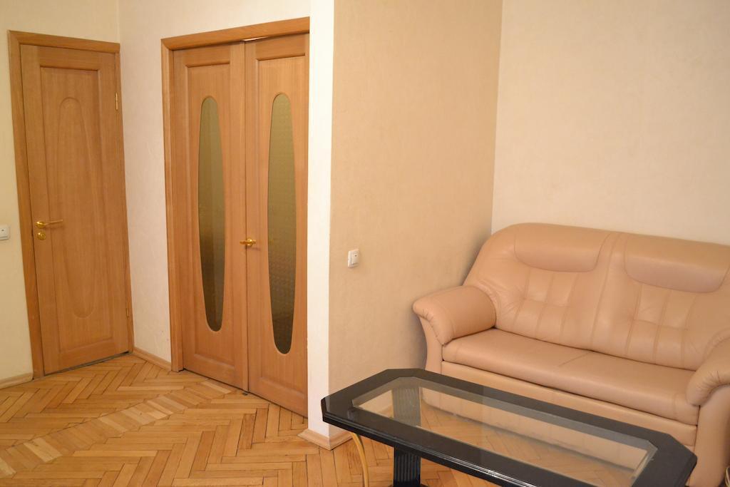 Москва: Apartments on Chetvertaia Yamskaia