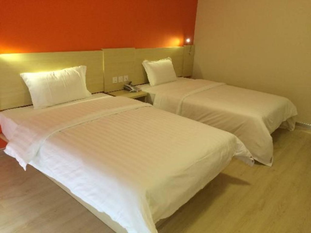 Пекин: 7 Days Inn Beijing Shunyi Development Area Mordern Motor City Branch