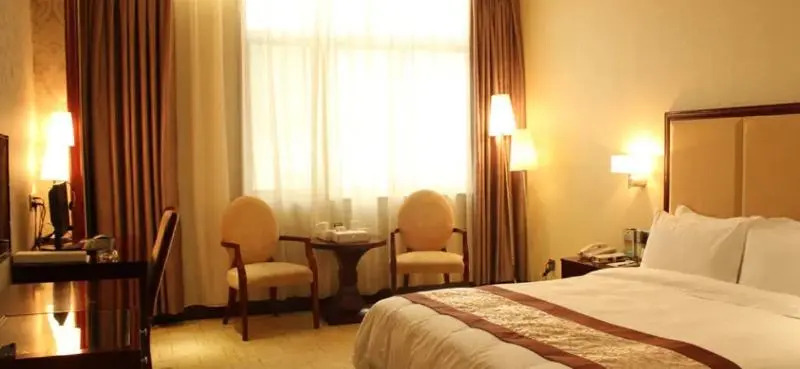 Линжи: Meilin International Hotel