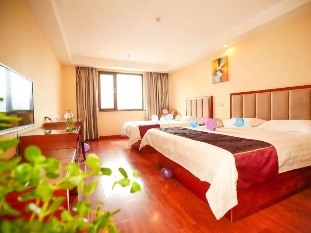 Циндао: GreenTree Inn JUSCO Shopping Mall Business Hotel