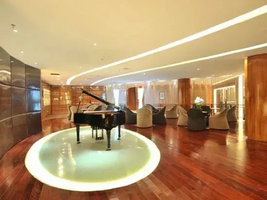 Янчжоу: Gaoyou California Sunshine Hotel