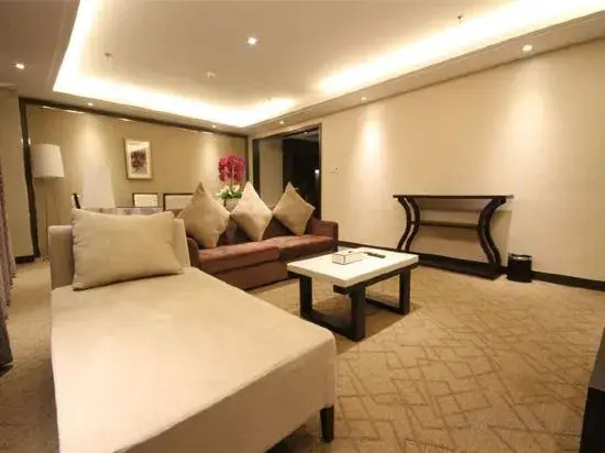 Янчжоу: Gaoyou California Sunshine Hotel