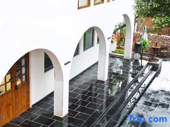 Дали: Dali Yunyou Holiday Homestay