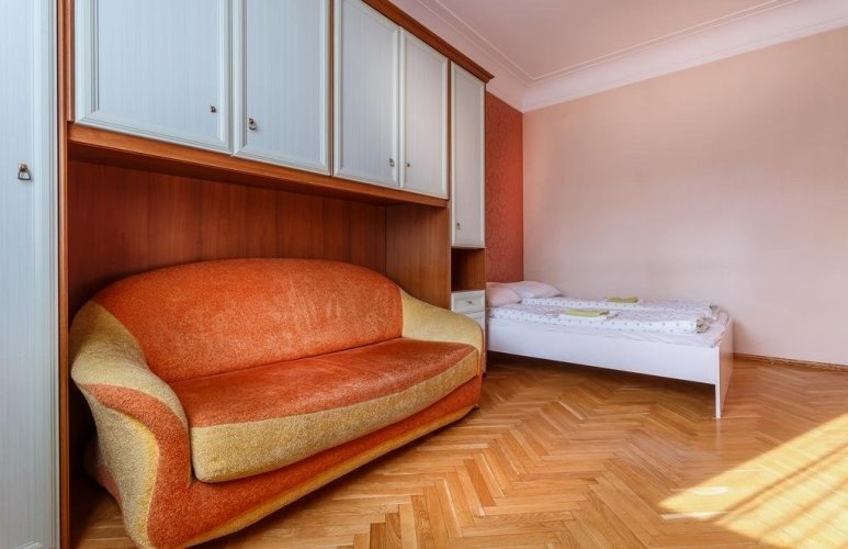 Москва: Belorusskaya Home Hotel