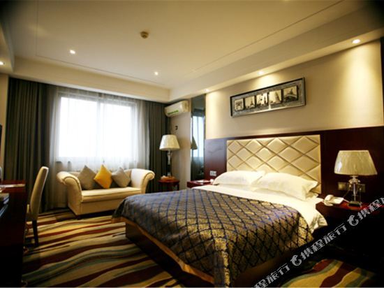 Zhongzhou Business Hotel (Nongye Road Nanyang Xincun Subway Station Store) — фото 1