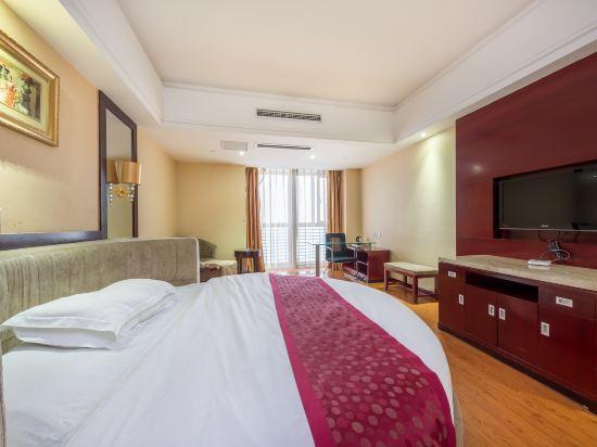 New Knight Royal Hotel (Changzhou Yancheng University Town) — фото 1