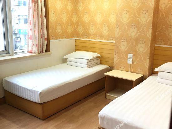 Циндао: Jurensheng Business Hotel