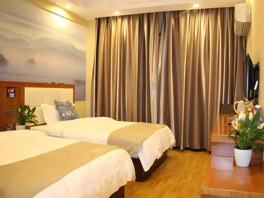 Кайфын: Shell Kaifeng City Lancao County Women and Children Hospital Hotel