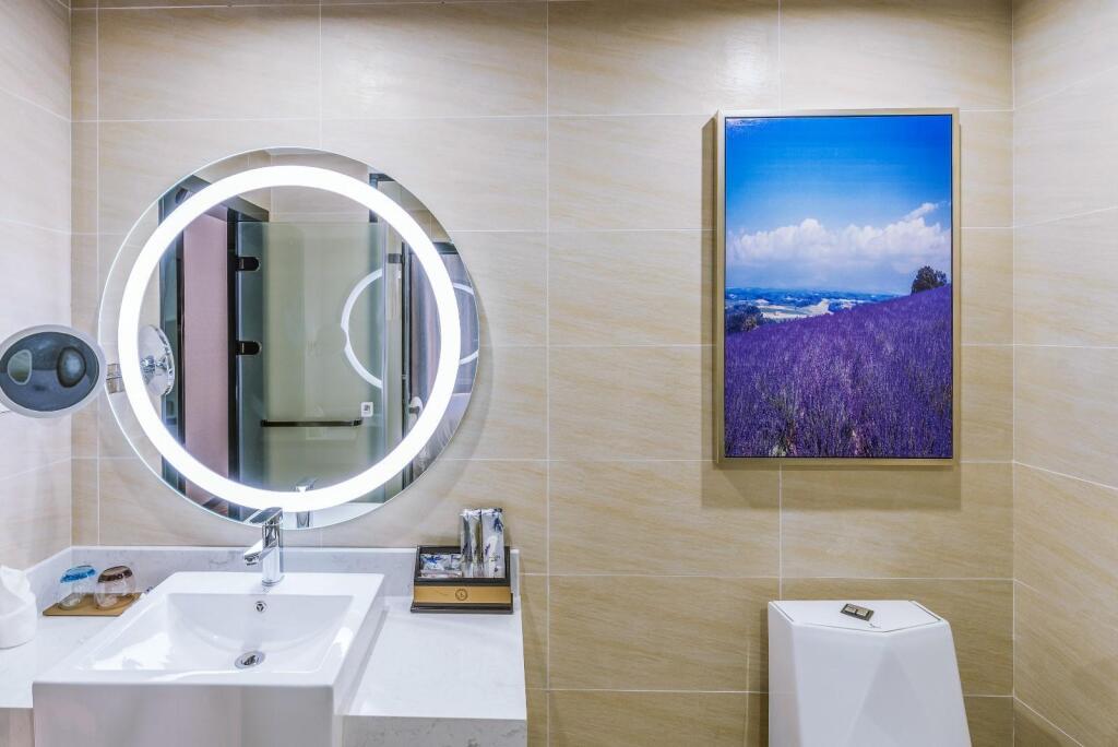 Гуанчжоу: Lavande Hotels·Guangzhou Chenjiaci Metro Station