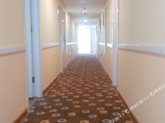 Ухань: Xinrujia Hotel
