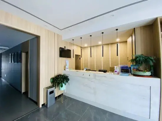 Нанкин: Holiday Inn Huanhu (Nanjing Railway Station Xuanwuhu Branch)