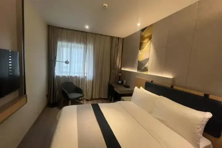 Шанхай: Ease Hotel (Shanghai Stadium Wanping South Road)