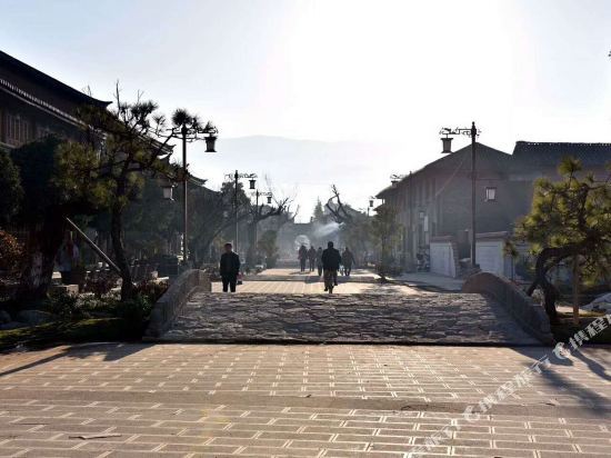 Дали: Jianyang Inn