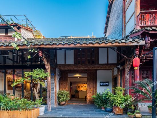 Чэнду: Xiangzhu Lilu Homestay (Jiezi Ancient Town Shop)