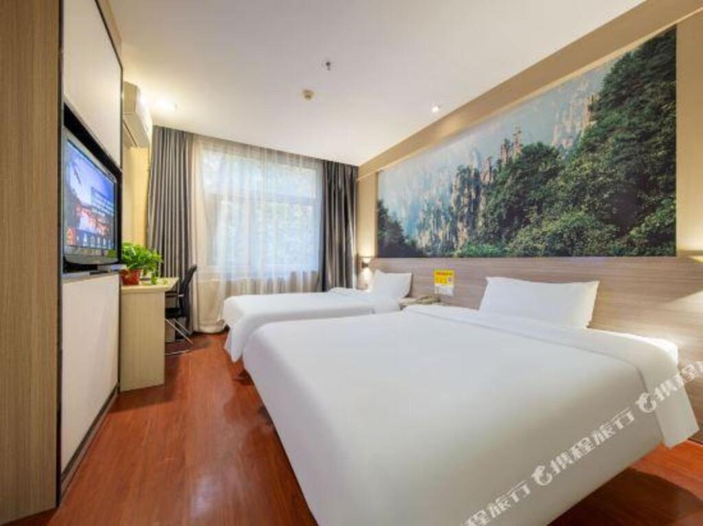 Сиань: Yiju Hotel (Xi'an Aerospace City Subway Station Branch)