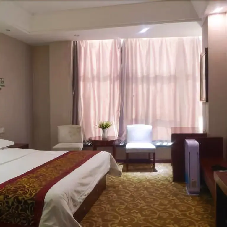 Bianjing Guomao Hotel (Kaifeng Xiaosongcheng Qingming Shangheyuan Store) — фото 1