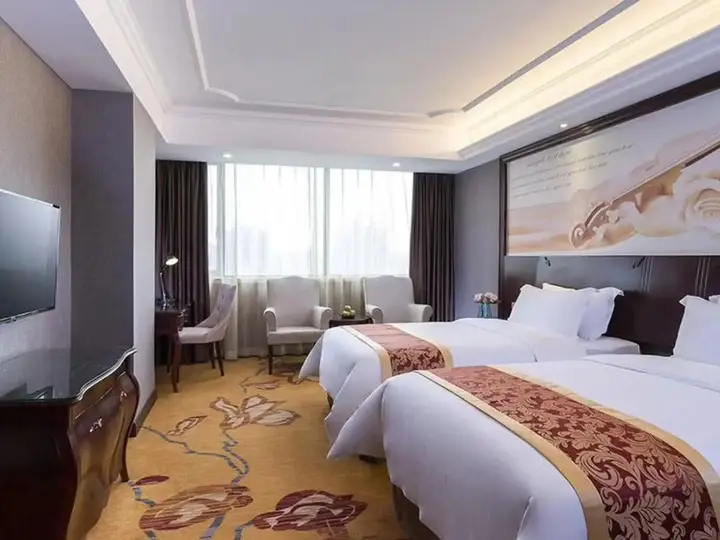 Гуанчжоу: Vienna International Hotel Tong De Wei Branch