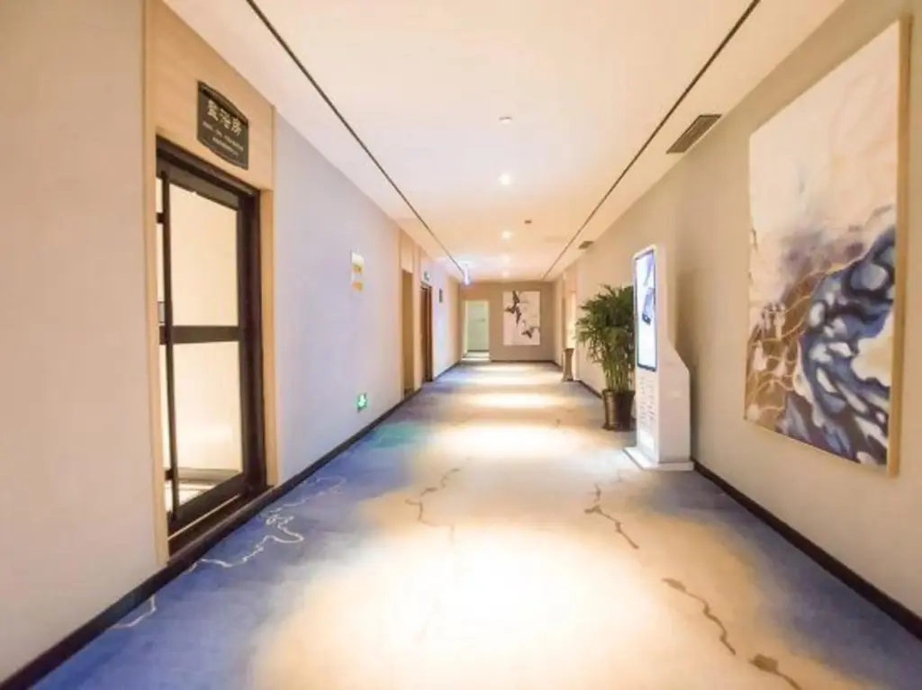 Лункоу: Huifeng Hotel