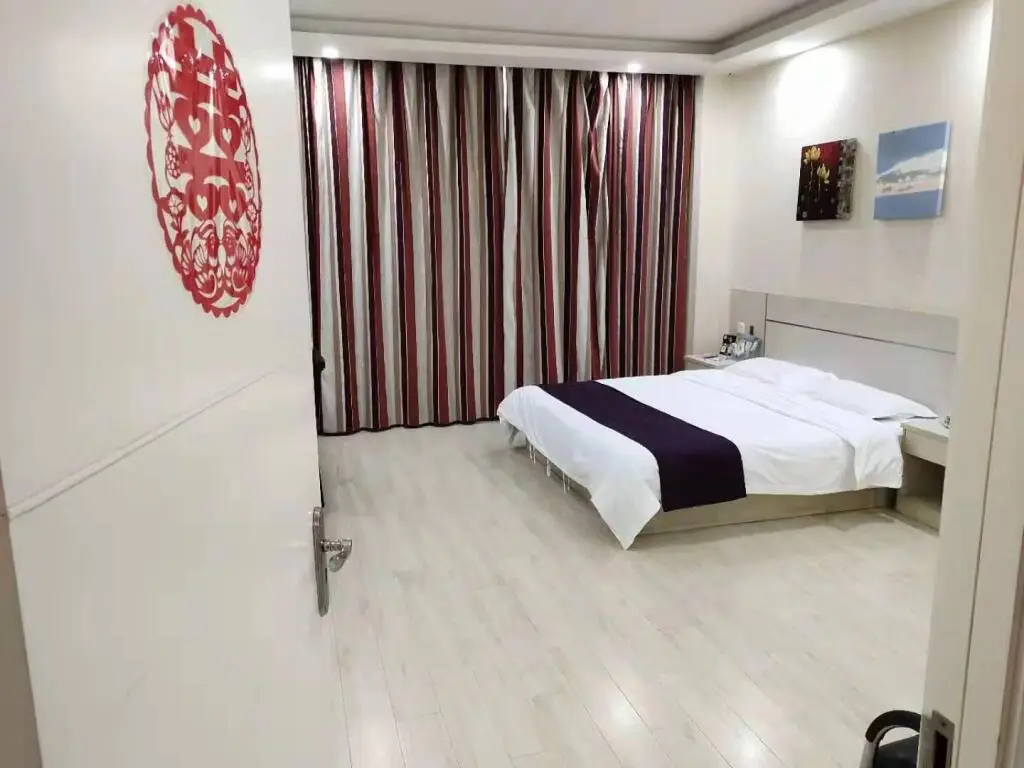 Thank Inn Plus Hotel Taixing Huangqiao Bus station — фото 1