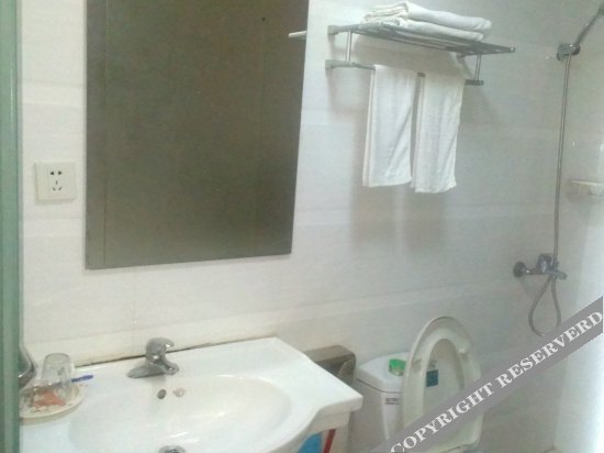Цяньдэн: Youjia Business Hotel