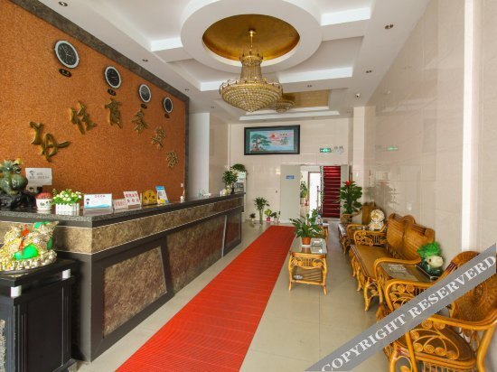 Цяньдэн: Youjia Business Hotel