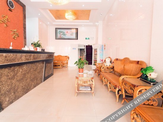 Цяньдэн: Youjia Business Hotel